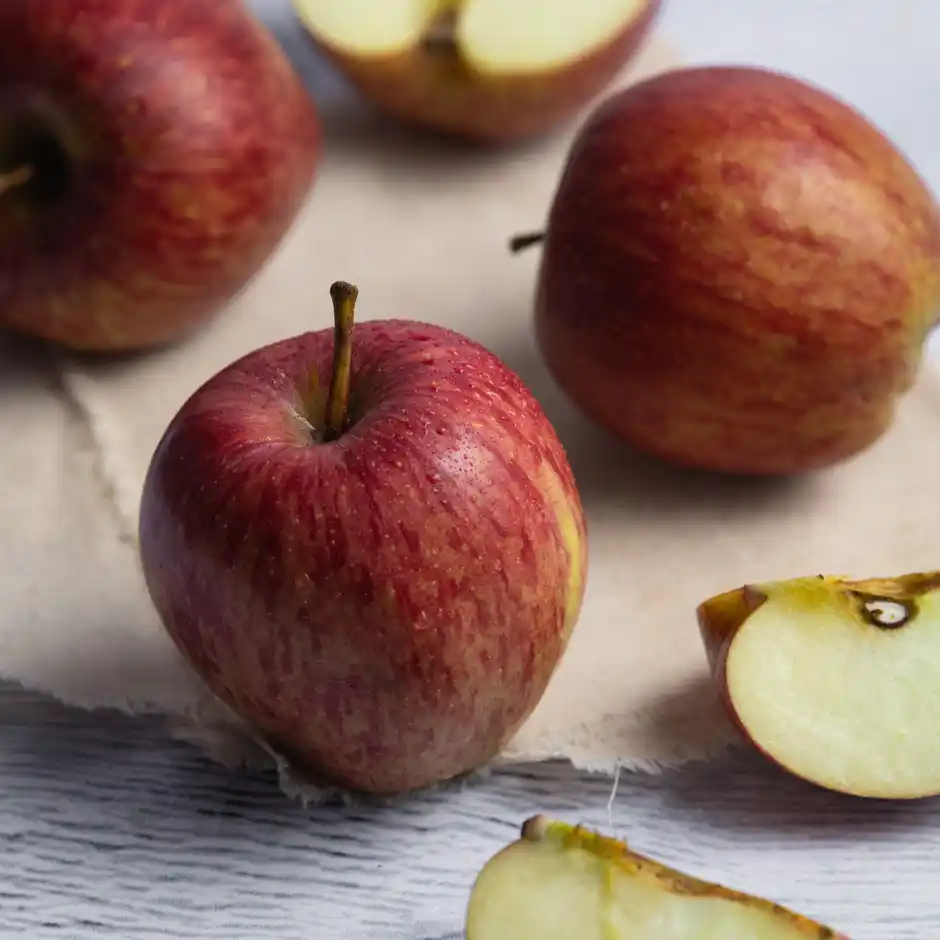 Apple Shimla 4 Pcs