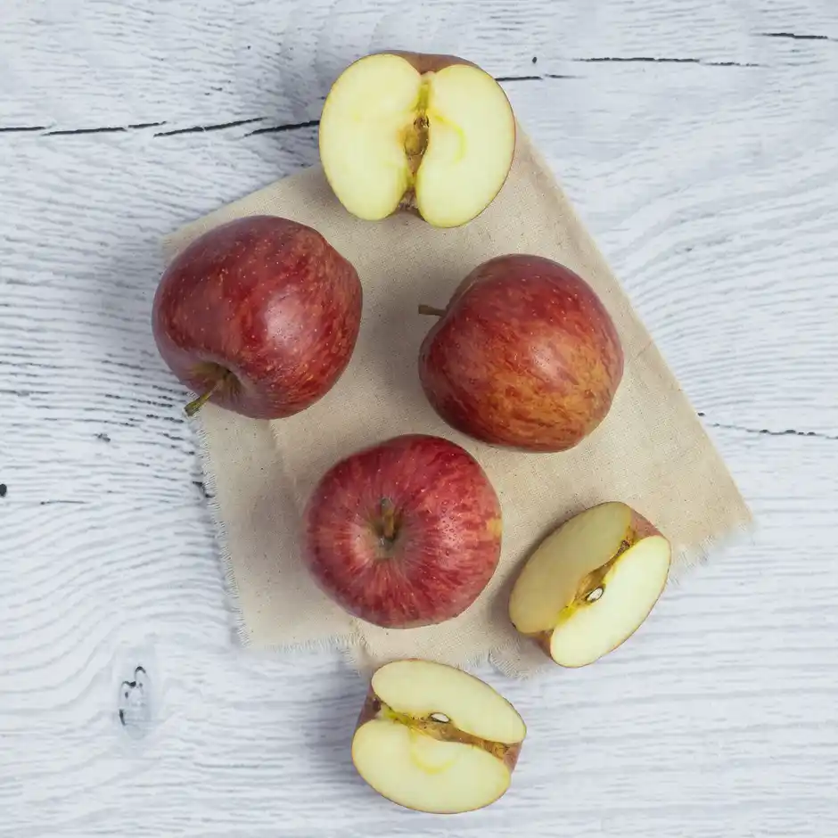 Apple Shimla 4 Pcs thumbnail