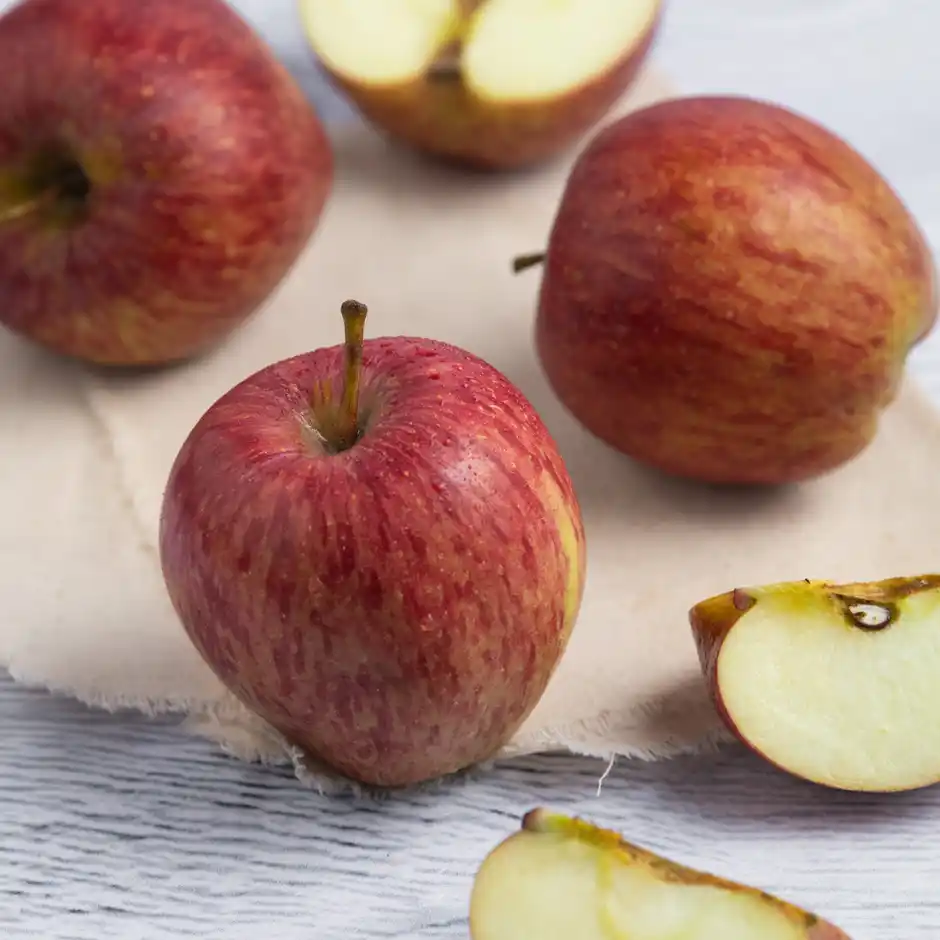 Apple Shimla 4 Pcs thumbnail